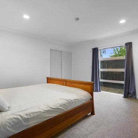 Sunny, Quiet, 2-Bedroom Unit In Fabulous Location! Cambridge Εξωτερικό φωτογραφία