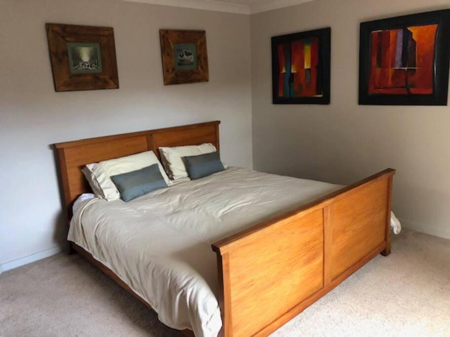 Sunny, Quiet, 2-Bedroom Unit In Fabulous Location! Cambridge Εξωτερικό φωτογραφία