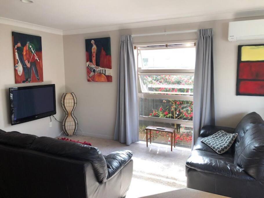 Sunny, Quiet, 2-Bedroom Unit In Fabulous Location! Cambridge Εξωτερικό φωτογραφία