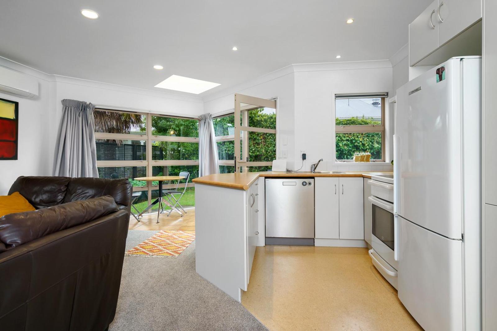 Sunny, Quiet, 2-Bedroom Unit In Fabulous Location! Cambridge Εξωτερικό φωτογραφία